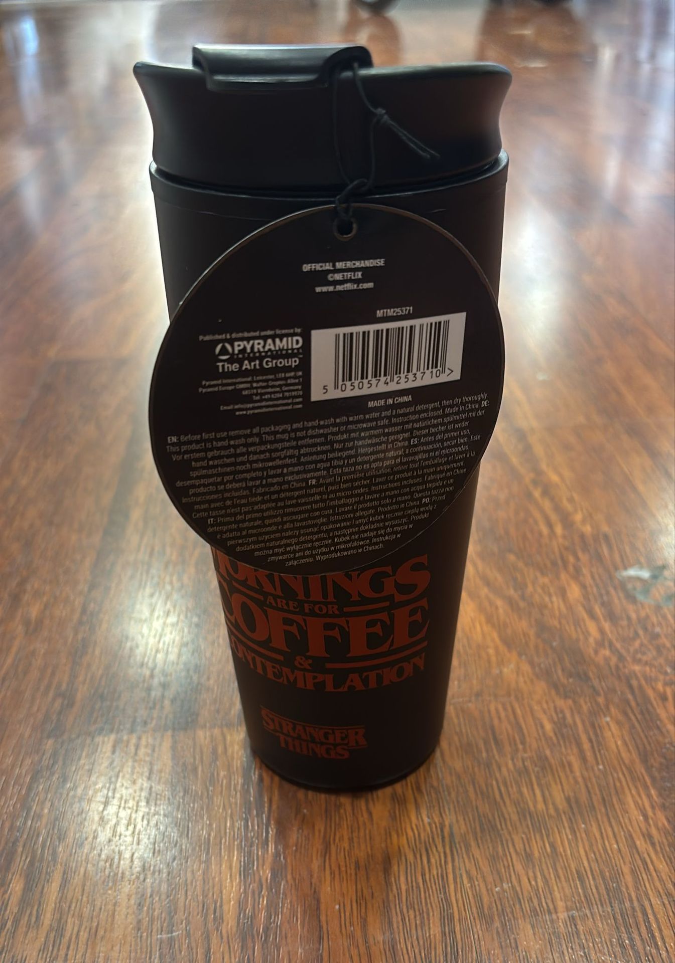 Tazza Da Viaggio Stranger Things Coffee And Contemplation - Mtm25371 Tazza Da Viaggio Stranger Things Coffee And Contemplation - Mtm25371